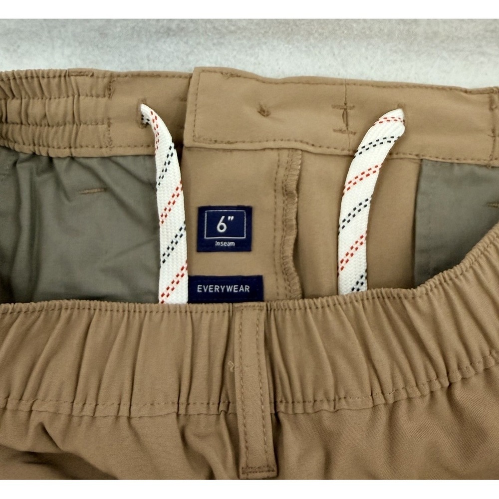 Chubbies Everywear Shorts Men's Small Khaki Active Training Stretch 6" Inseam - Picture 5 of 7